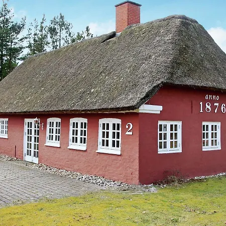 Holiday home Three-bedroom Holiday In Norre Nebel 19 *
